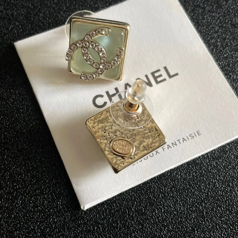 Chanel Earrings Efficient 230178