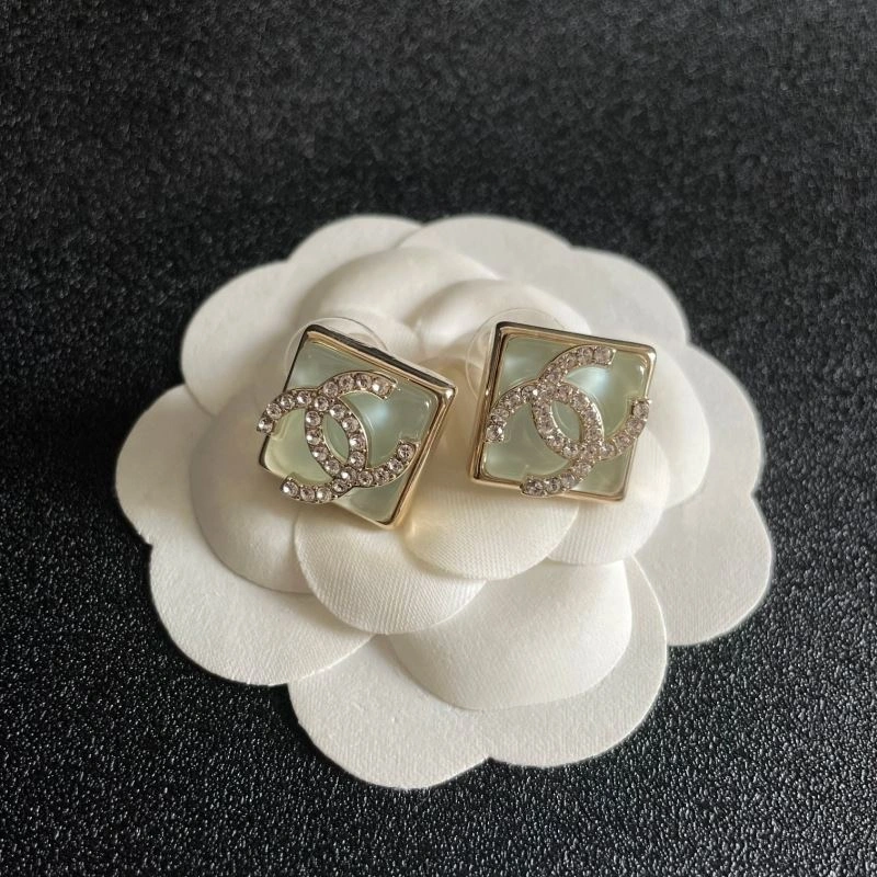 Chanel Earrings Efficient 230178