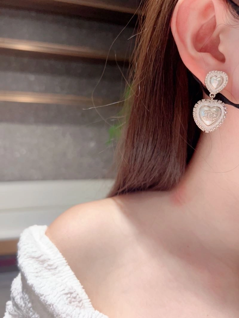 Durable Chanel Earrings 230193
