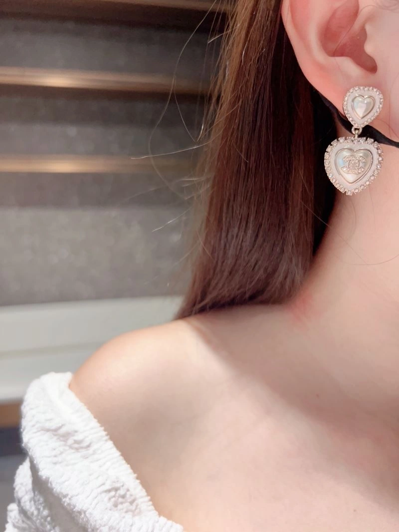 Durable Chanel Earrings 230193