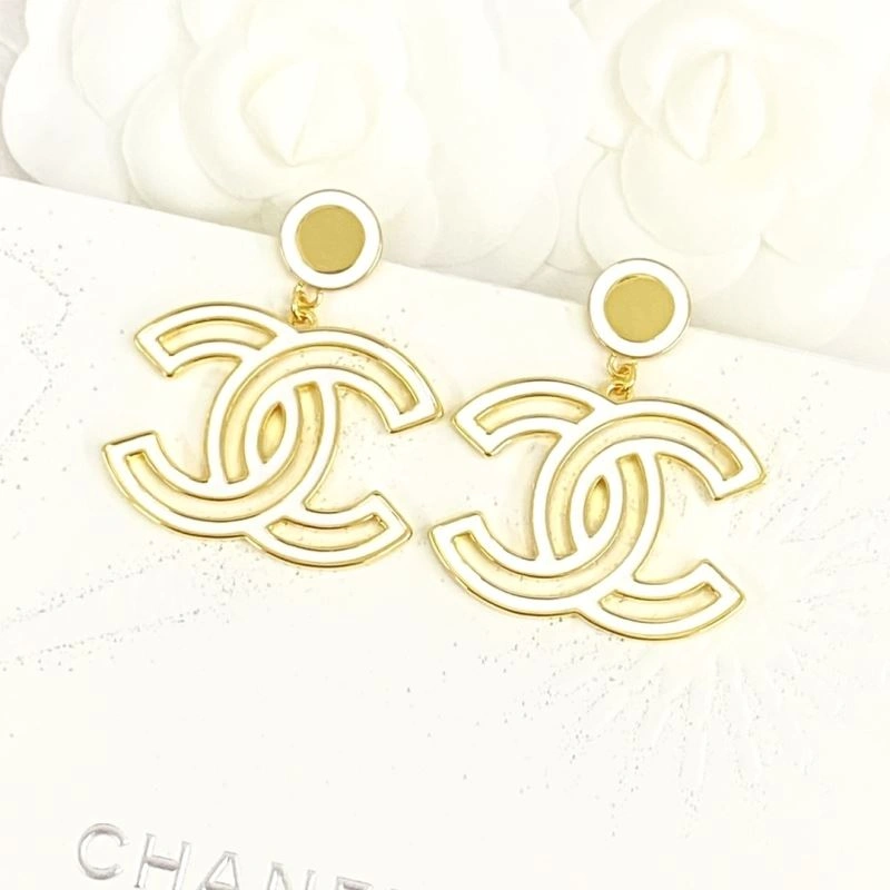 Chanel Earrings Functional 230148