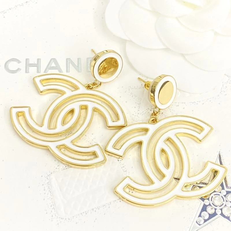 Chanel Earrings Functional 230148
