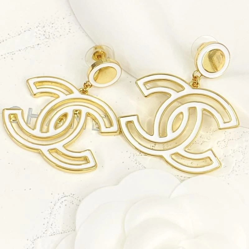 Chanel Earrings Functional 230148