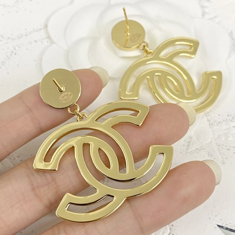 Chanel Earrings Functional 230148