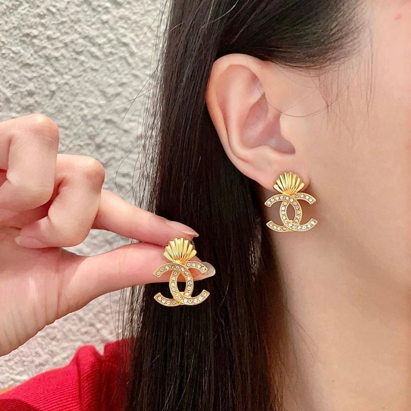 Affordable Chanel Earrings 230171