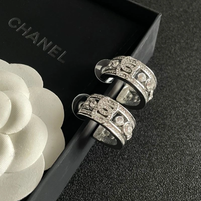 Chanel Earrings Sophisticated 230159