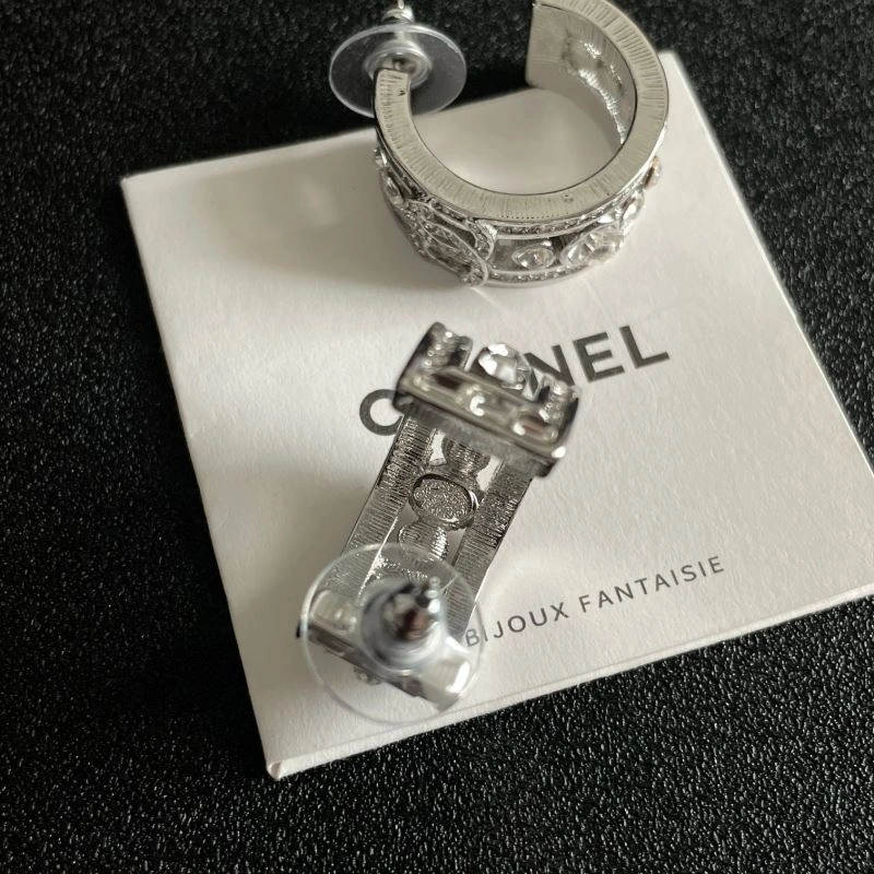 Chanel Earrings Sophisticated 230159