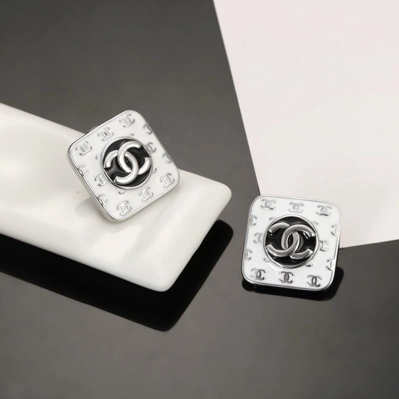 Durable Chanel Earrings 230145