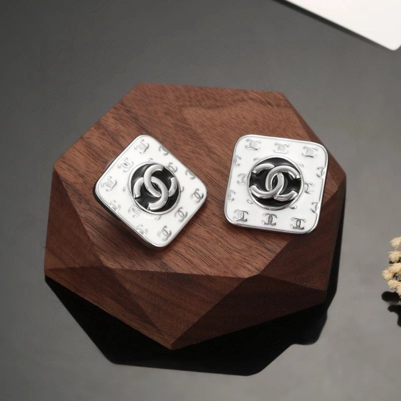 Durable Chanel Earrings 230145