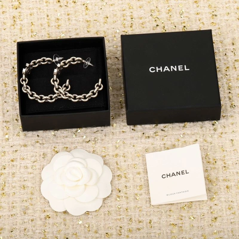 Chanel Earrings Breathable 230141