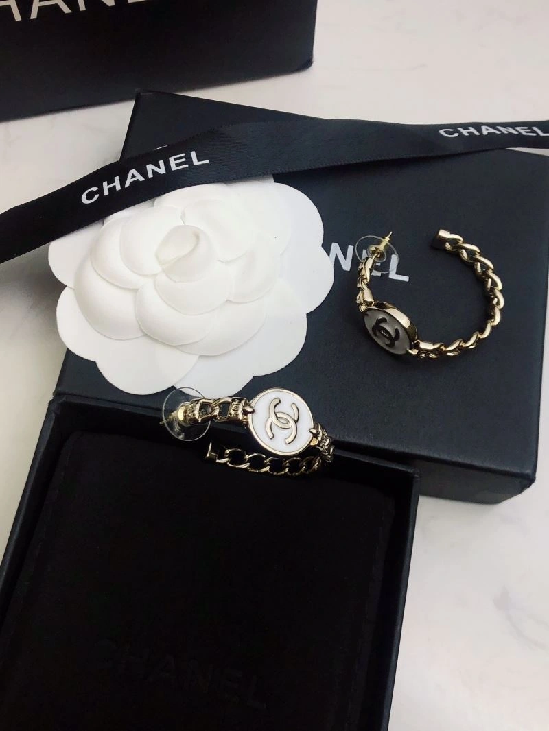 Resilient Chanel Earrings 230162