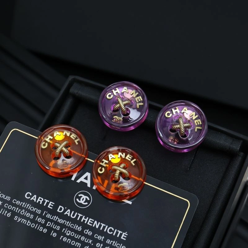 Lightweight Chanel Earrings 230131