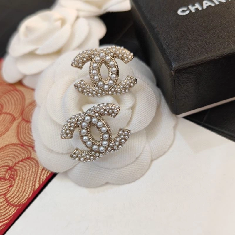 Breathable Chanel Earrings 230122