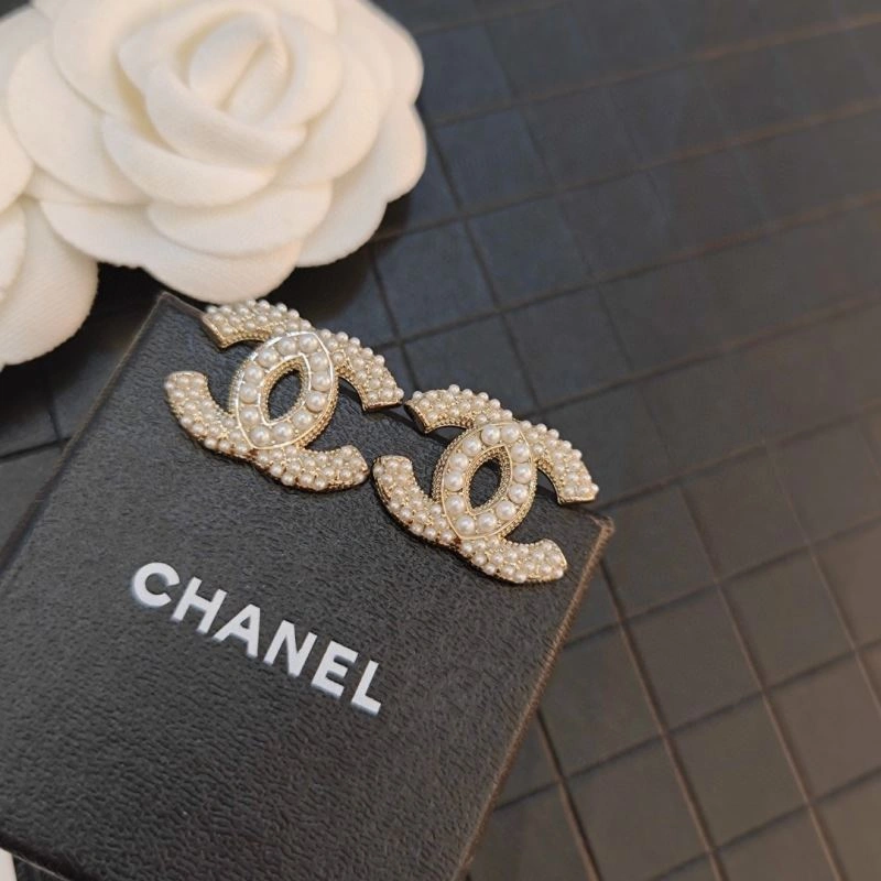 Breathable Chanel Earrings 230122