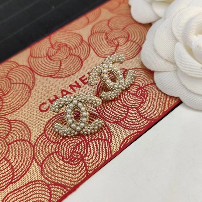 Breathable Chanel Earrings 230122