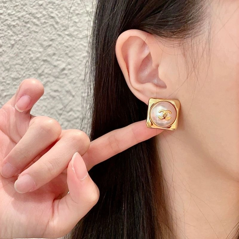 EyeCatching Chanel Earrings 230109