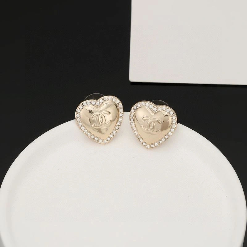 Breathable Chanel Earrings 230176
