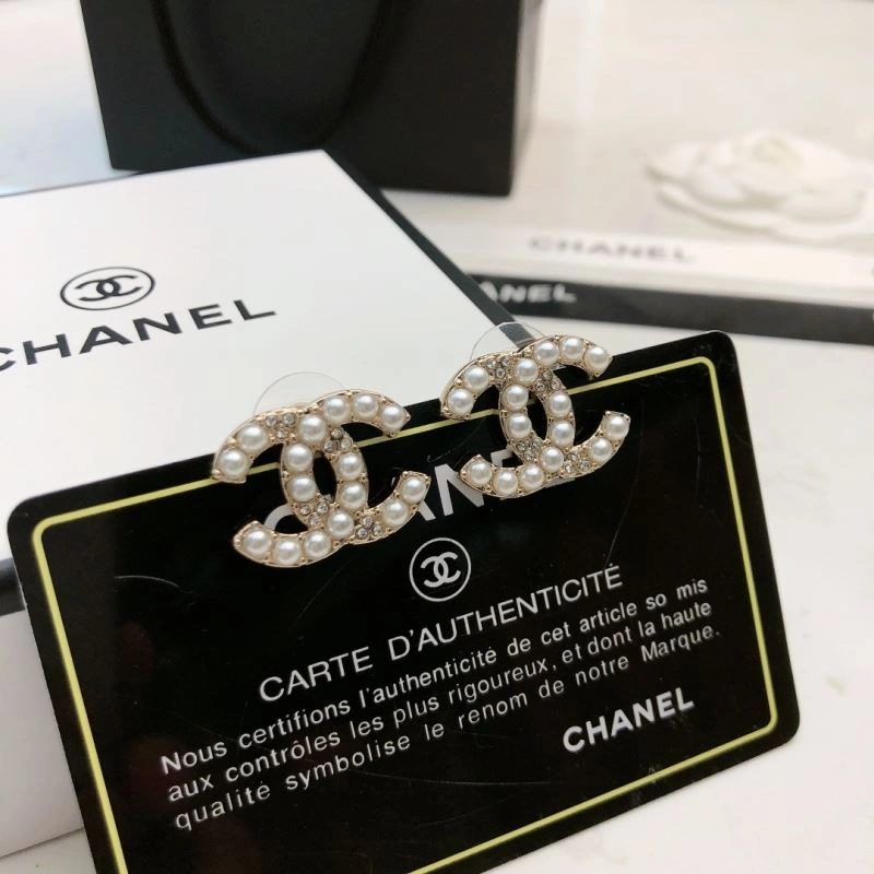 Vibrant Chanel Earrings 230154