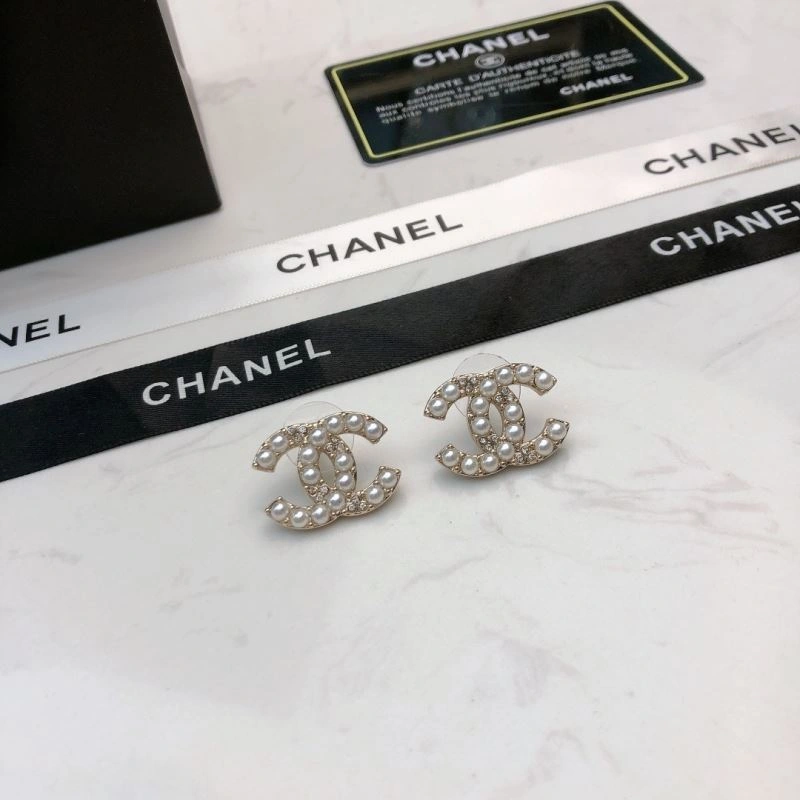 Vibrant Chanel Earrings 230154
