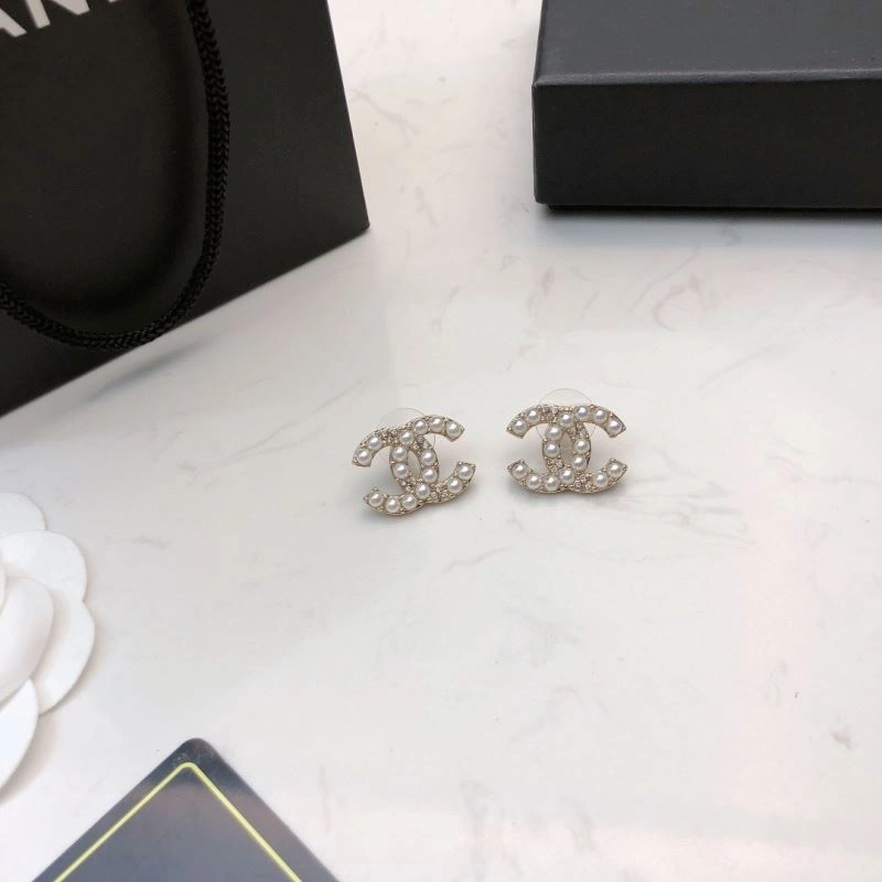 Vibrant Chanel Earrings 230154