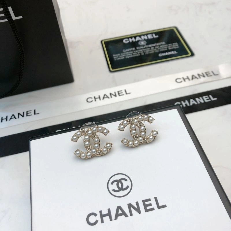 Vibrant Chanel Earrings 230154