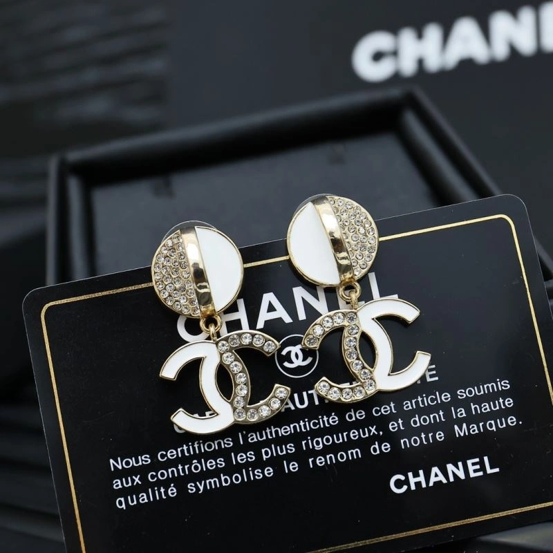 Chanel Earrings Soft 230120