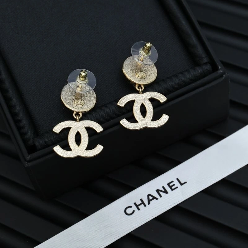 Chanel Earrings Soft 230120