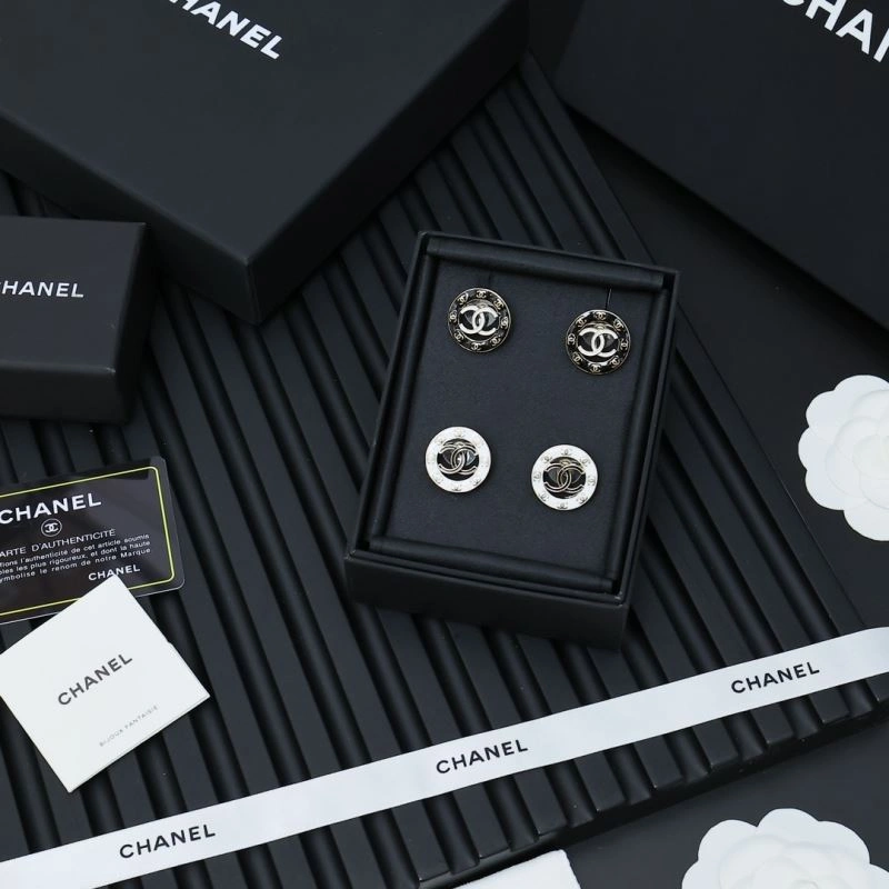 Chanel Earrings SoftTouch 230113