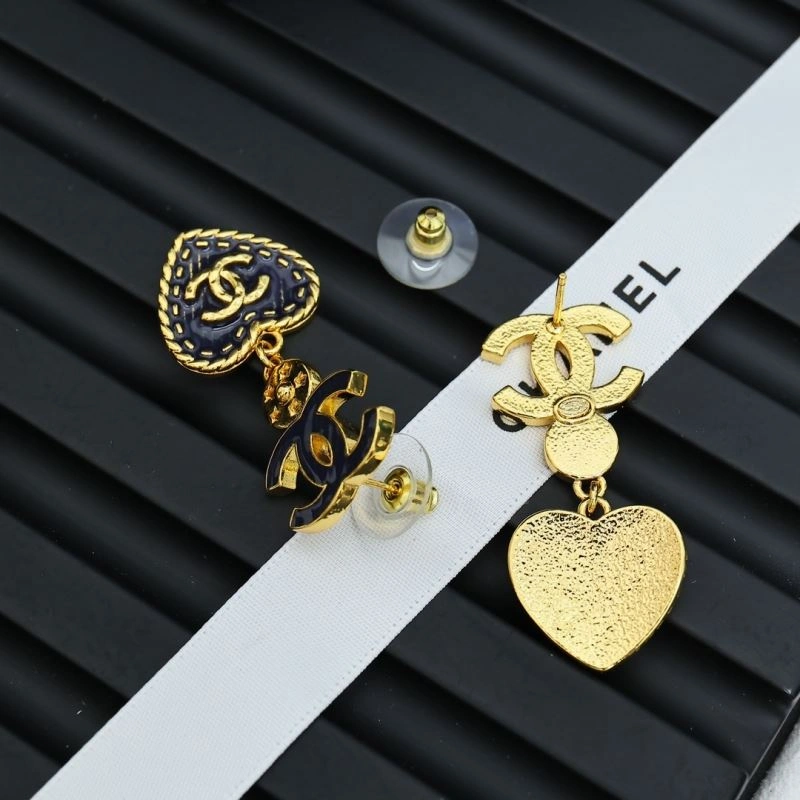 Chanel Earrings EyeCatching 230095
