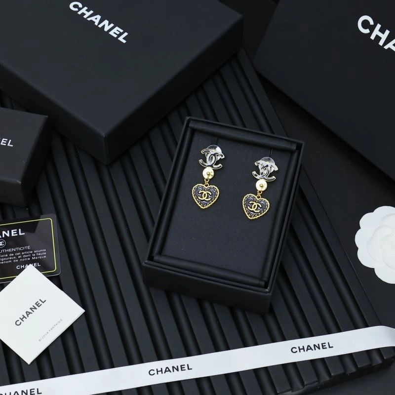 Chanel Earrings EyeCatching 230095