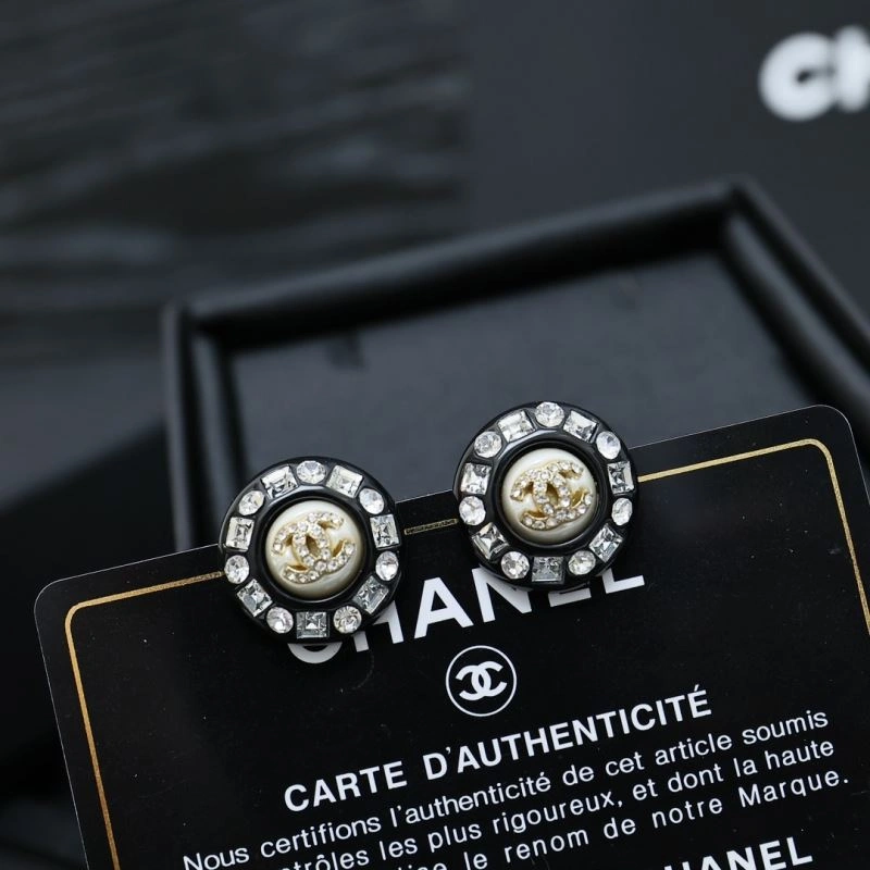 Sustainable Chanel Earrings 230111