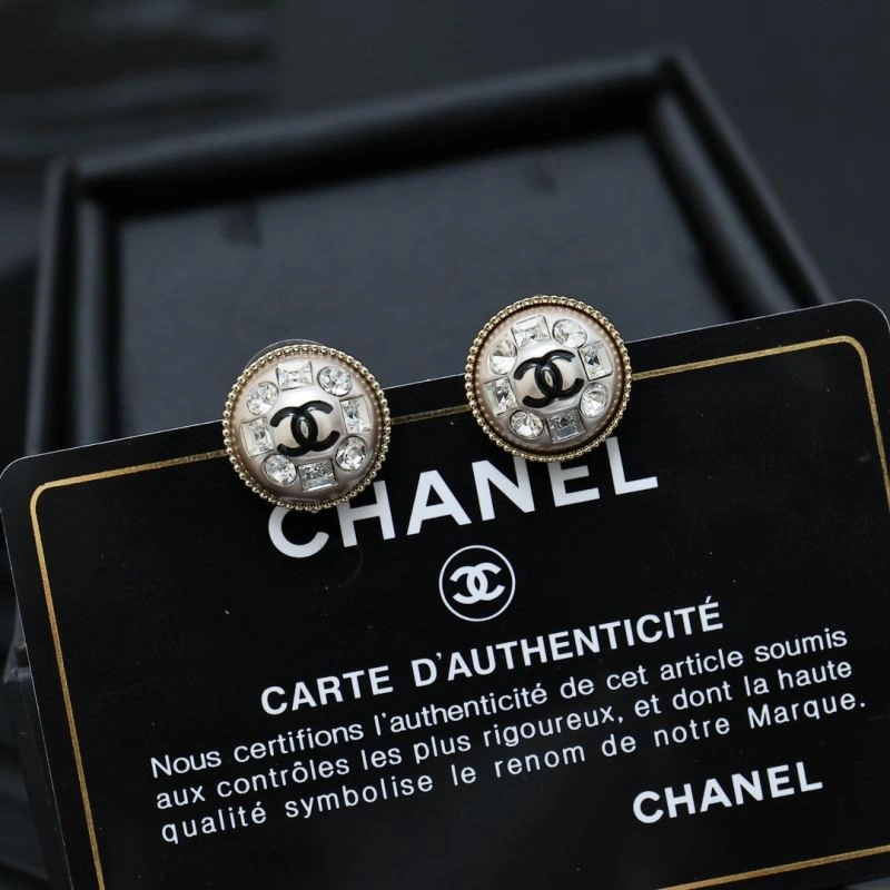 Durable Chanel Earrings 230086