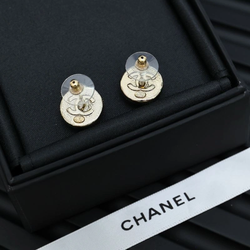 Durable Chanel Earrings 230086