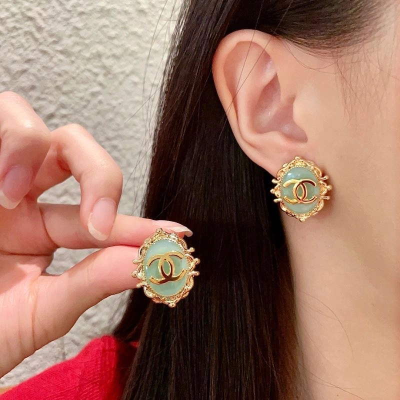 Chanel Earrings Sleek 230104