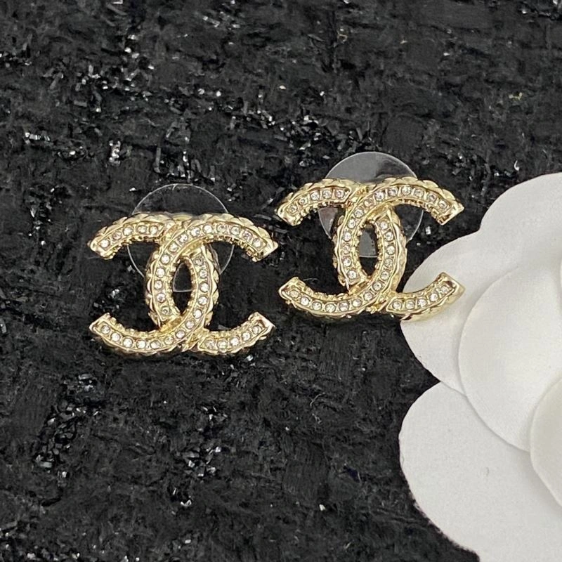 Chanel Earrings Functional 230090