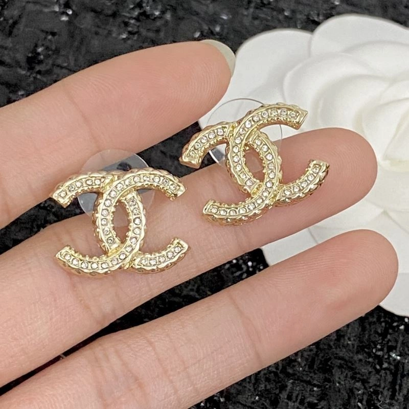 Chanel Earrings Functional 230090