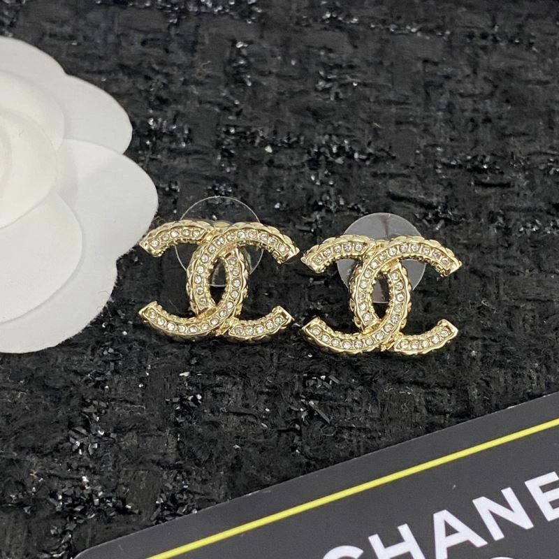 Chanel Earrings Functional 230090