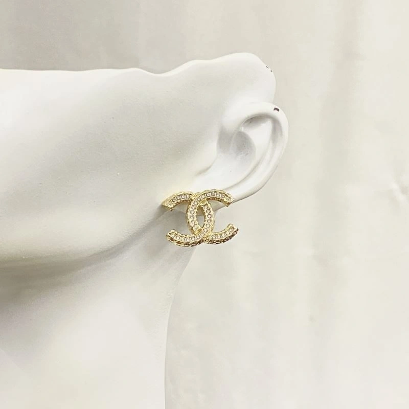 Chanel Earrings Functional 230090