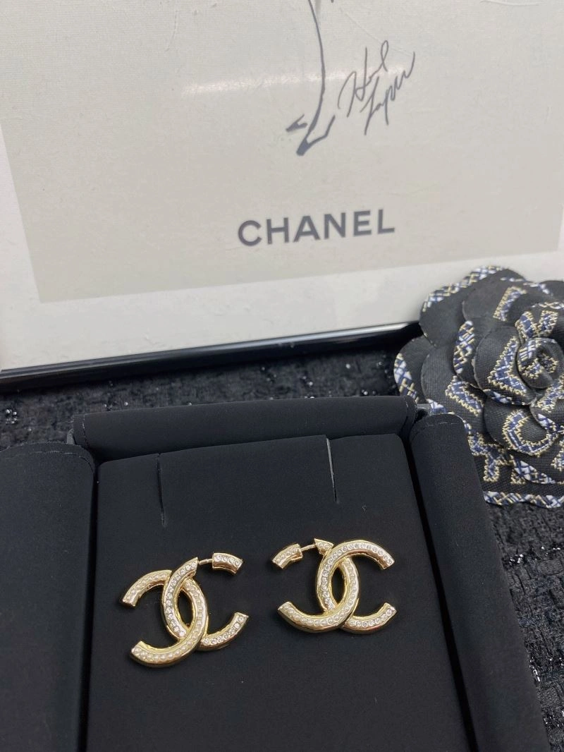 Premium Chanel Earrings 230082