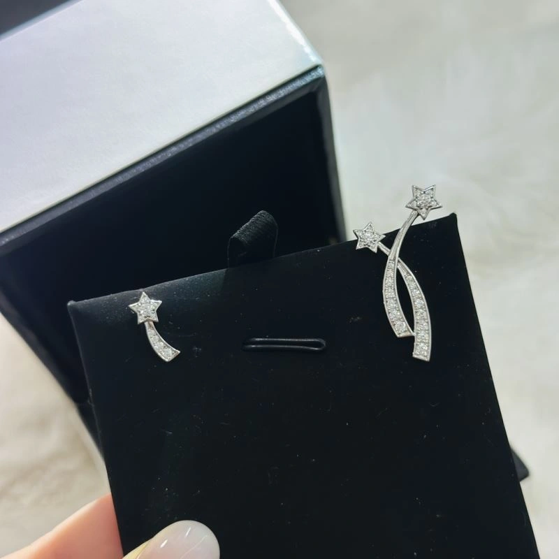 Chanel Earrings TimelessDesign 230077