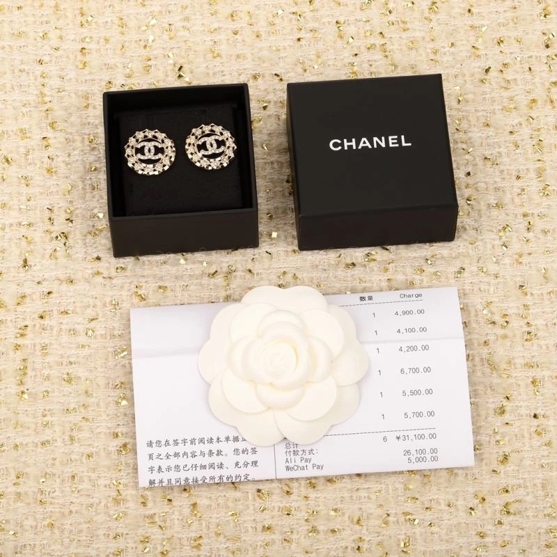 Chanel Earrings Lightweight 230081
