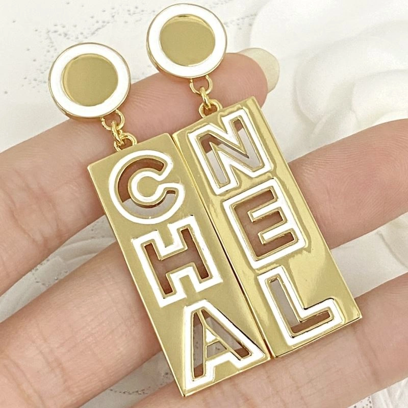 Chanel Earrings Lightweight 230083