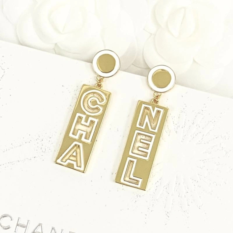 Chanel Earrings Lightweight 230083