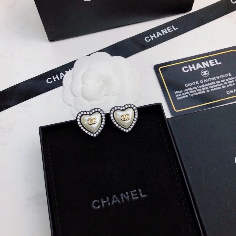UrbanStyle Chanel Earrings 230124