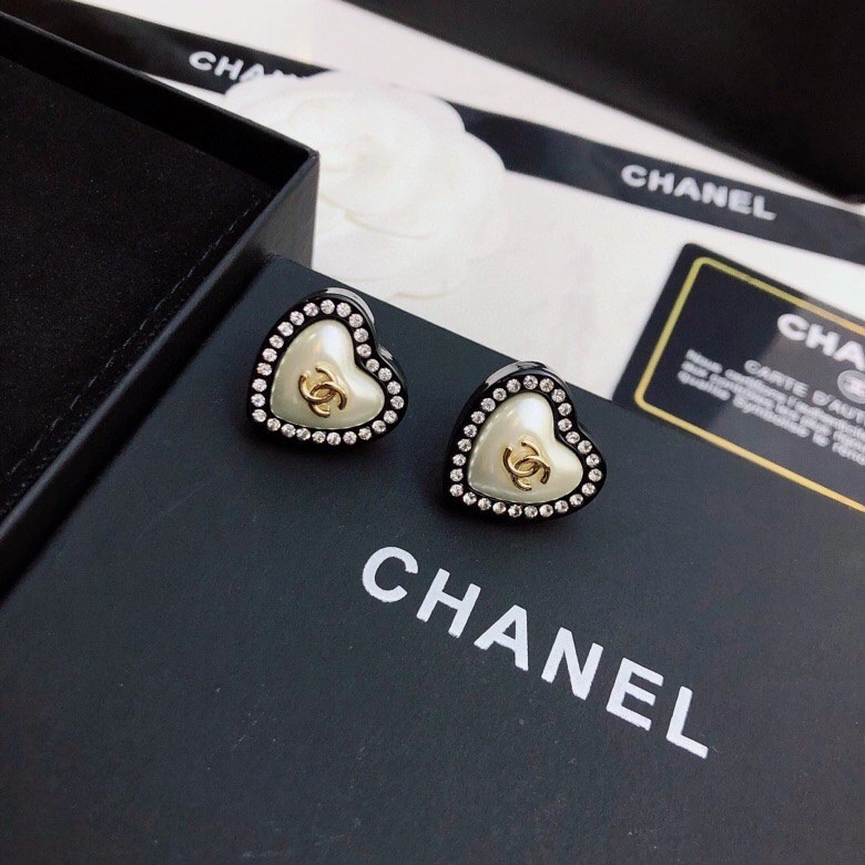 UrbanStyle Chanel Earrings 230124