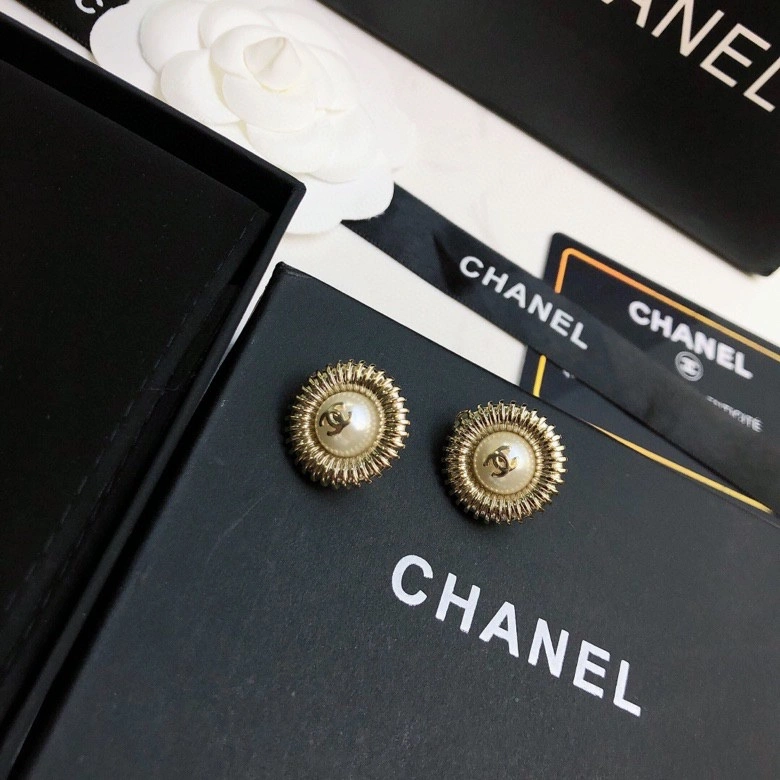 Chanel Earrings Efficient 230072