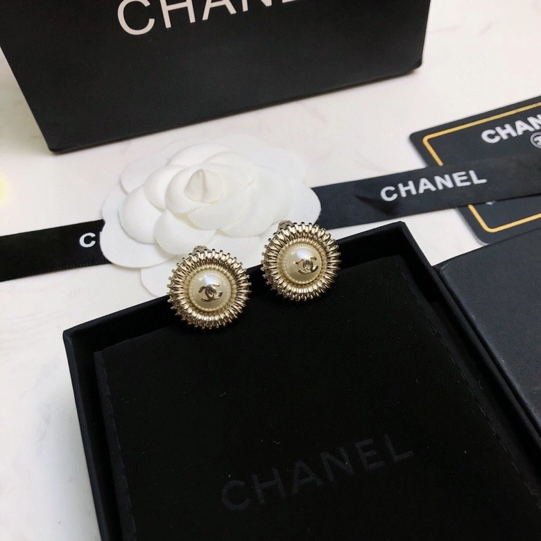 Chanel Earrings Efficient 230072