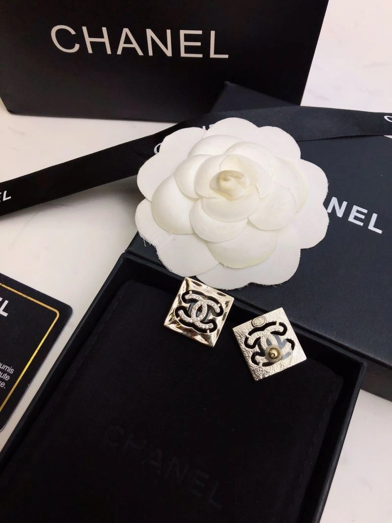 Chanel Earrings Sophisticated 230061