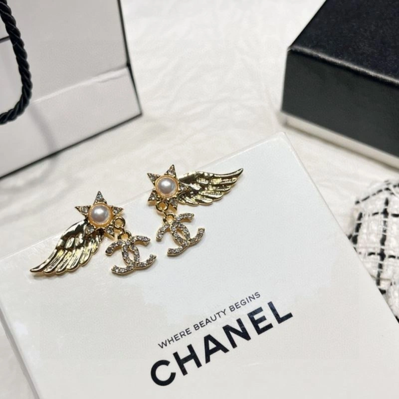 Chanel Earrings Minimalist 230112