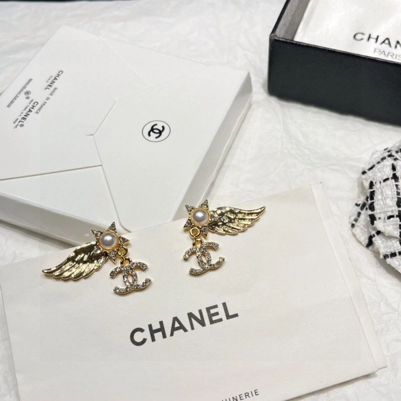Chanel Earrings Minimalist 230112